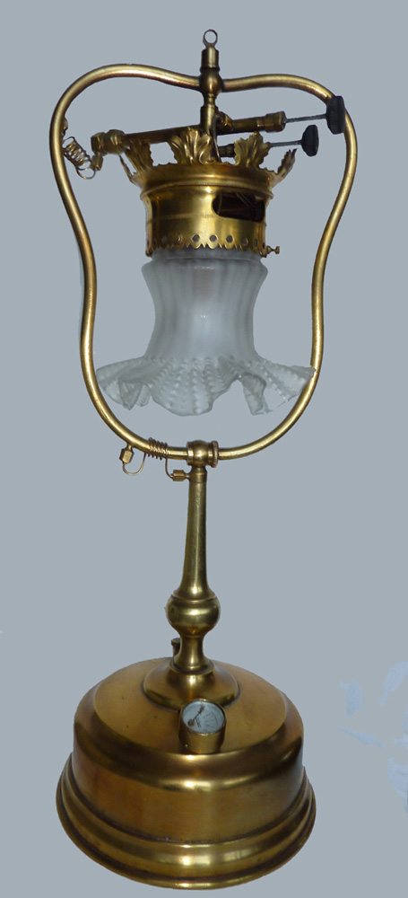 1292021289-Lilor_wall_table_lamp_1931.jpg