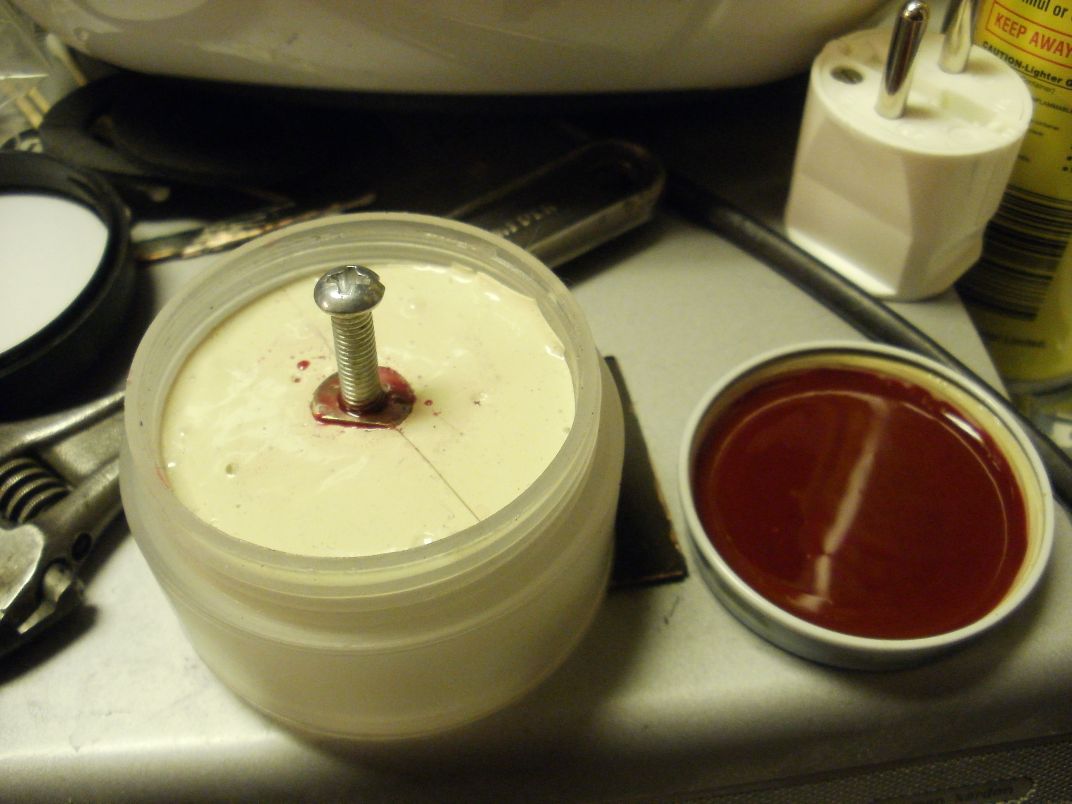 1295178079-fillingmold11.jpg