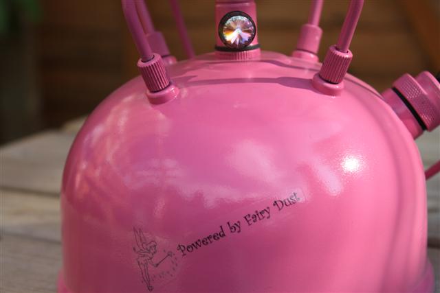 1299862360-pink_tilley_002__Small_.JPG
