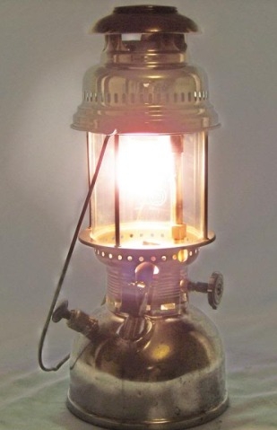 1318986281-Petromax_829_Burning_Peerless_111_opt.jpg