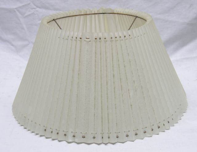 1319583832-Til_Pleated_shade_02.jpg