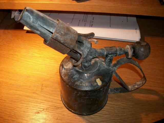 1324340416-The_Swedish_Lamp.jpg