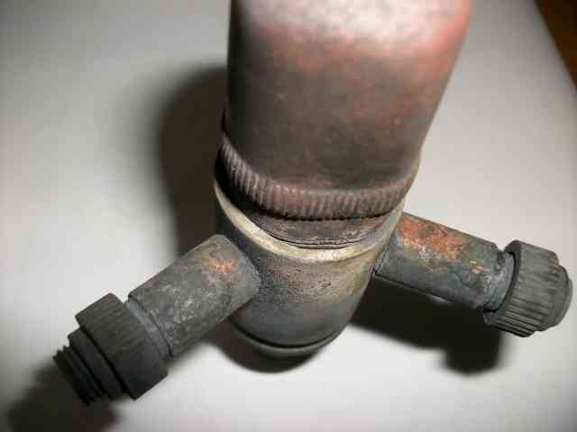 1330765943-WL_burner_damage.jpg
