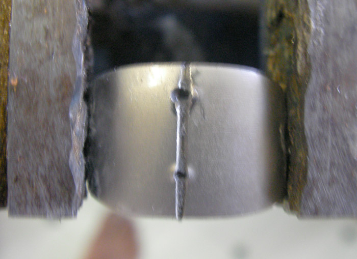 1338785541-Needle002.jpg