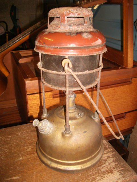 1351275425-Lamp_2.JPG