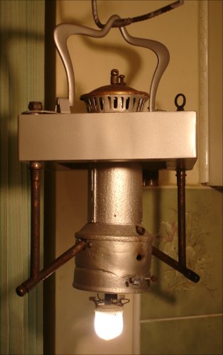 1363377995-lit.jpg