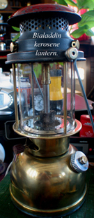 1369261777-Bialaddin_kerosene_lantern_from_England_4-13-13.jpg