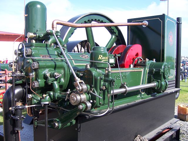 1371064862-100_0458_opt.jpg
