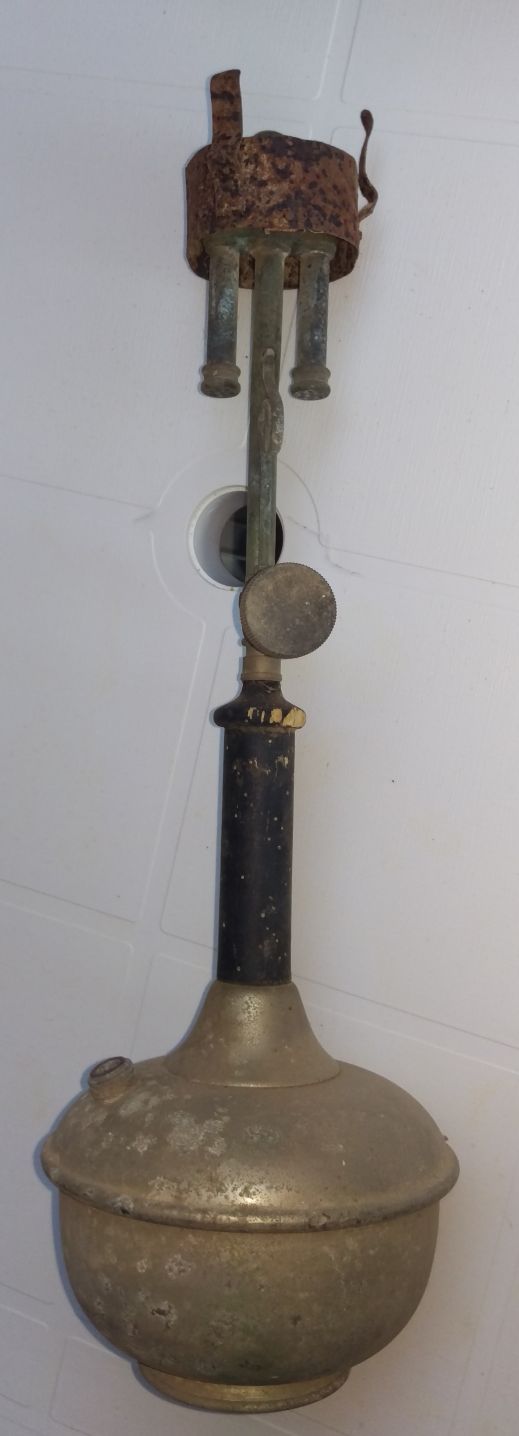 1451986347-tes-lamp1.jpg