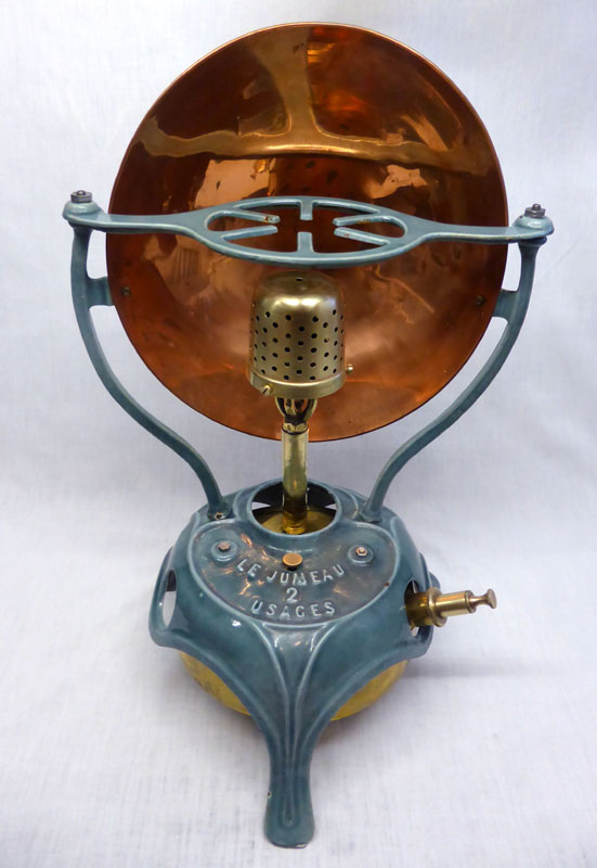 1452168505-Le_Jumeau_heater_and_stove.jpg