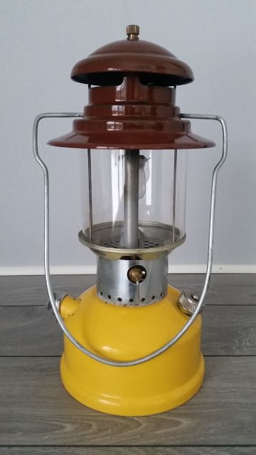 1960年代製造 DURA CAMP Model 730 1961 Dura-Camp 730 | Classic