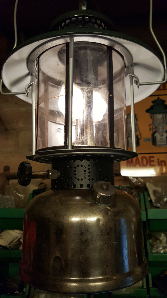 1930 Late Model Coleman L227 | Classic Pressure Lamps & Heaters