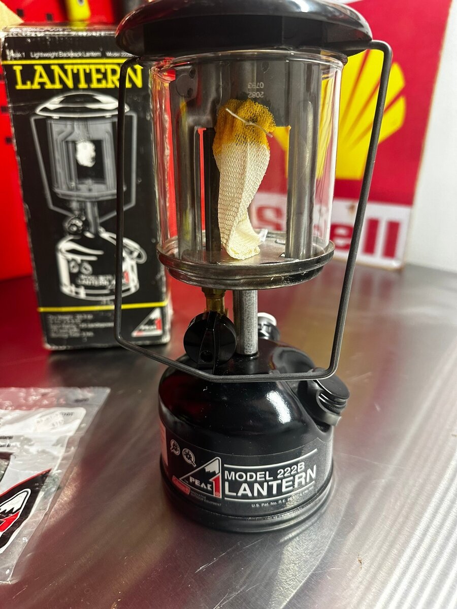 Coleman Peek1モデル222B 圧力計付き Coleman PEAK 222 B | Classic Pressure Lamps & Heaters