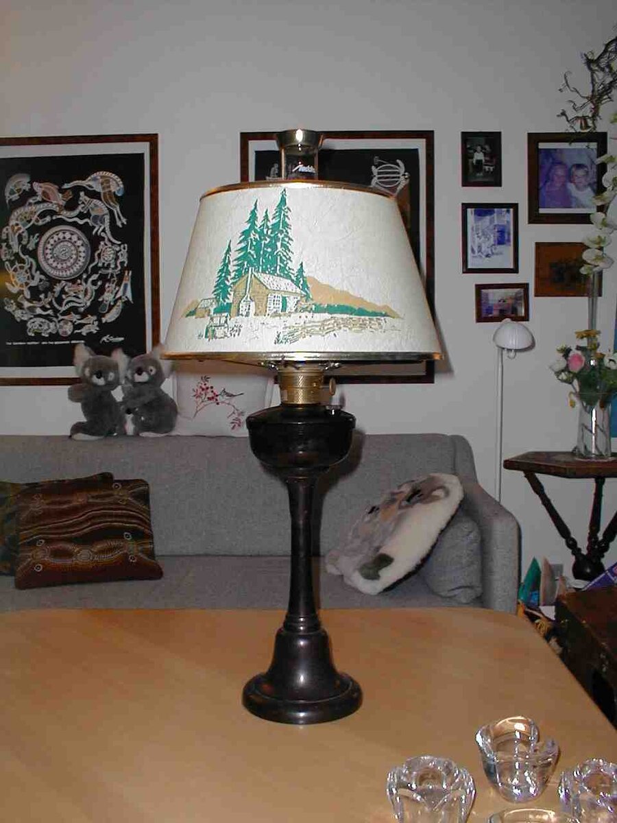 Aladdin lamp 23Oct2001.jpg