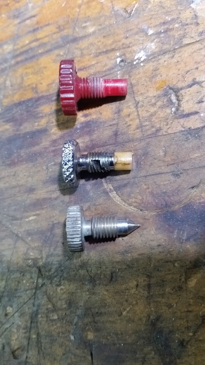 Austramax bleed screws.jpg