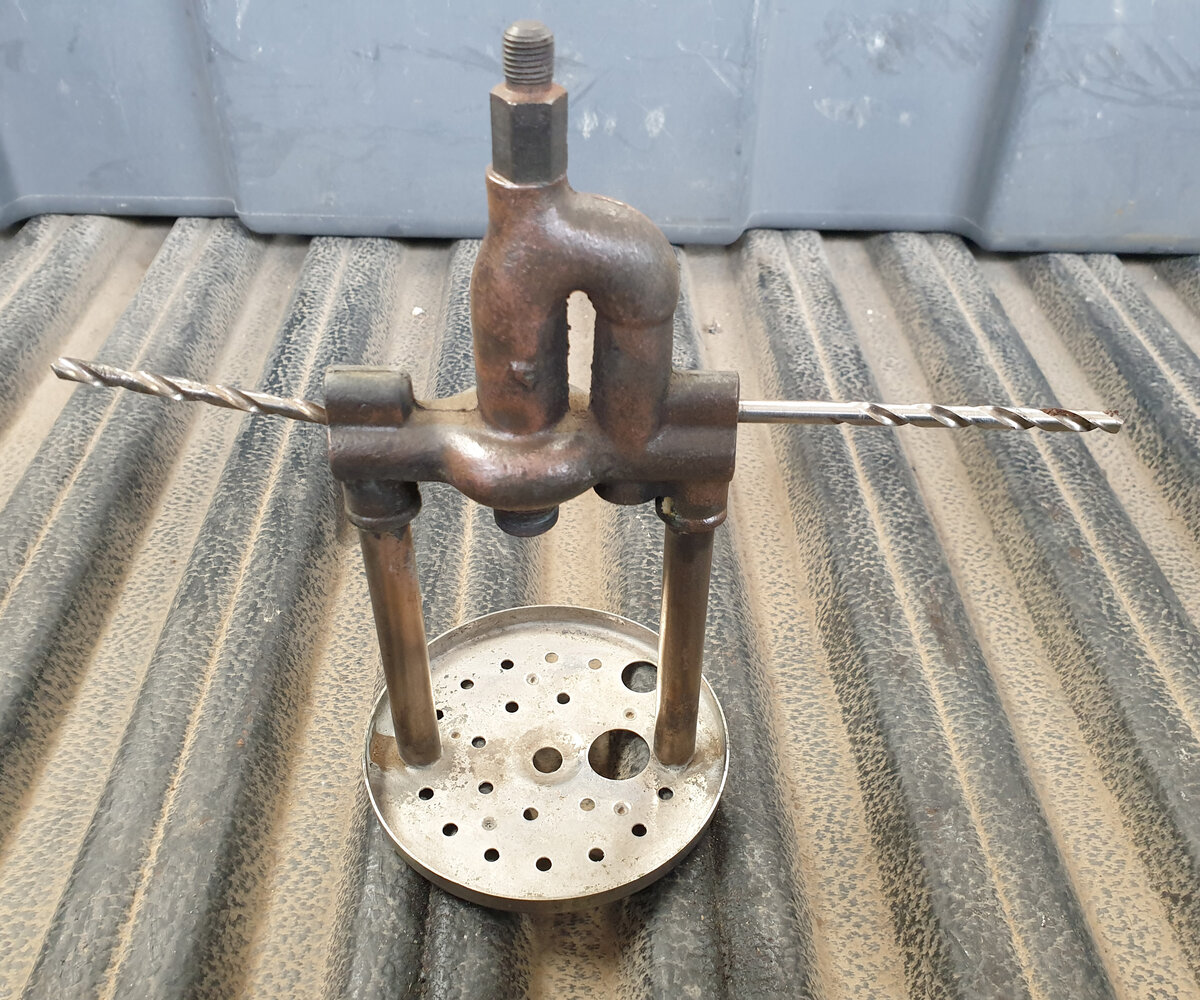 Coleman 249 Burner damaged.jpg