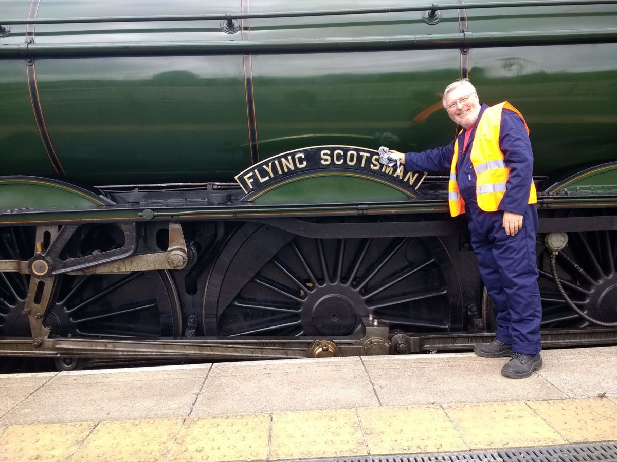 Flying Scotsman polishing.jpg