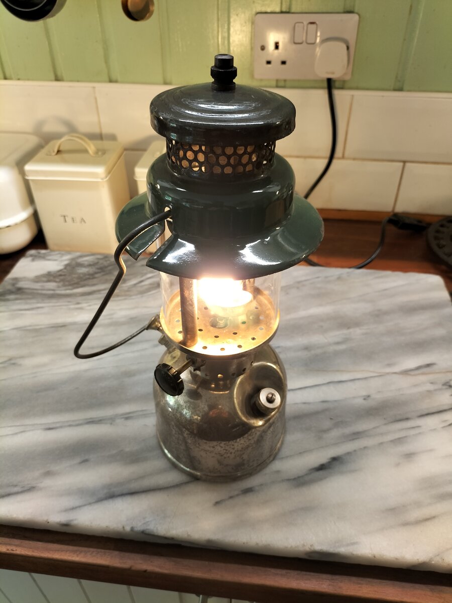 カナダColeman 249 ランタン デットストック300cp Canadian Coleman