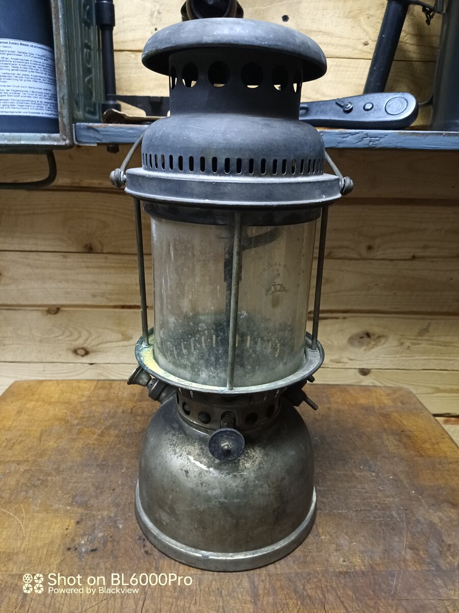 AIDA 214 | Classic Pressure Lamps & Heaters