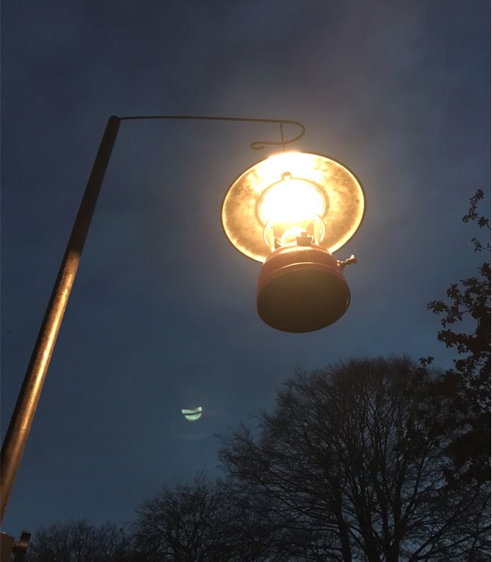 Lamp support.JPG