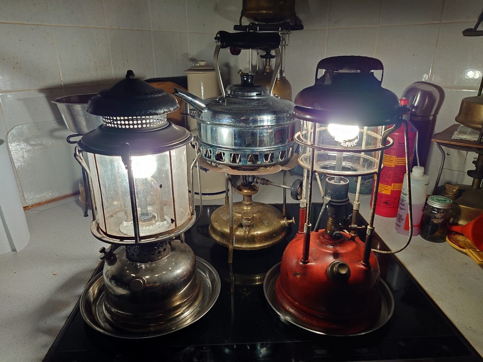 oPowercut Trio (2024-12-21).jpg