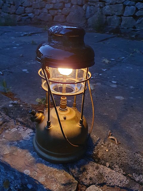 Tilley Lamp 4a.jpg