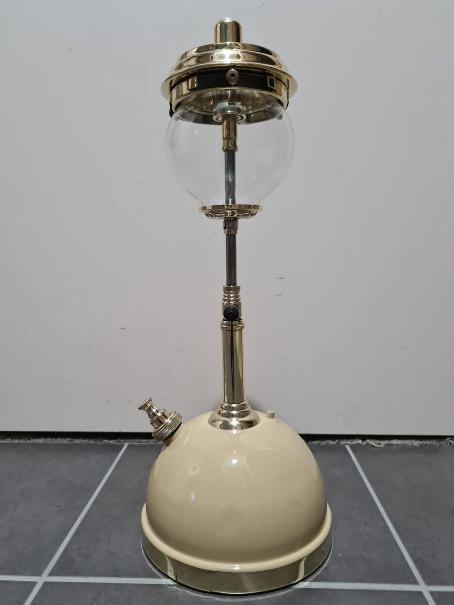 Tilley TL136 Table Lamp 1949-54 | Classic Pressure Lamps & Heaters
