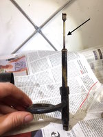 1486852095-Vapourizer_with_stuck_cleaning_needle_rod.jpg