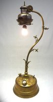 1380840556-Liotard_Aine_lampburner_with_lit_mantle.jpg