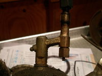 1384085567-PA170699_opt.jpg