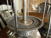 1390081679-Coleman_327_lantern_003.JPG