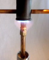 1433249499-Ulfers_lamp_Bunsen_blue_flame1.jpg
