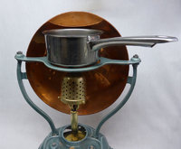 1452168725-Le_Jumeau_with_pot_on_stand.jpg