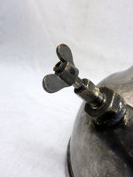 1464282054-Giant_portable_lamp_fuel_filler_and_pump_cap_control.jpg