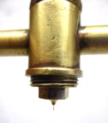 Lilor model 1935 jet and cleaning needle.jpg