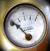 Lilor model 1935 manometer.jpg